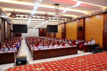 初心不变 实干为先 | 8868体育官网登录入口隆重召开2022年半年度总结表彰大会