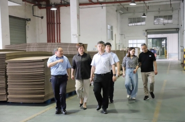 平湖市委常委、副市长张斌莅临8868体育官网登录入口全资子公司平湖景包调研残疾人就业工作