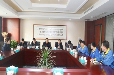 平湖市副市长管立松一行莅临8868体育官网登录入口慰问高端人才