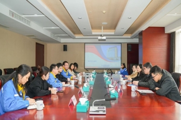 市委常委、宣传部部长沈志凤莅临8868体育官网登录入口慰问高端人才